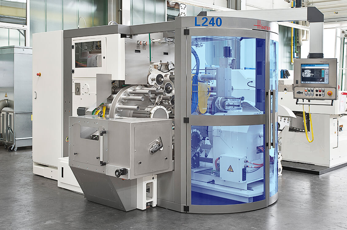Die L240 ist die erste Beschneidemaschine mit Lasertechnik